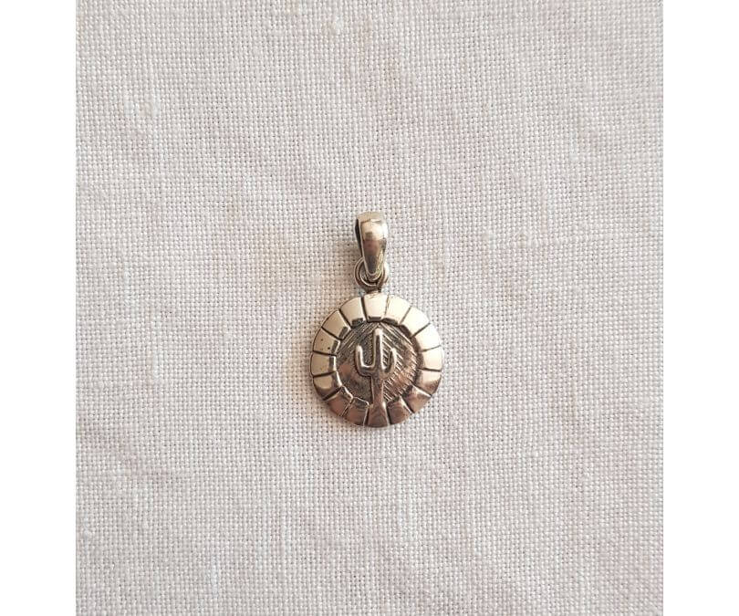 Amulet wisiorek przetrwania srebrny